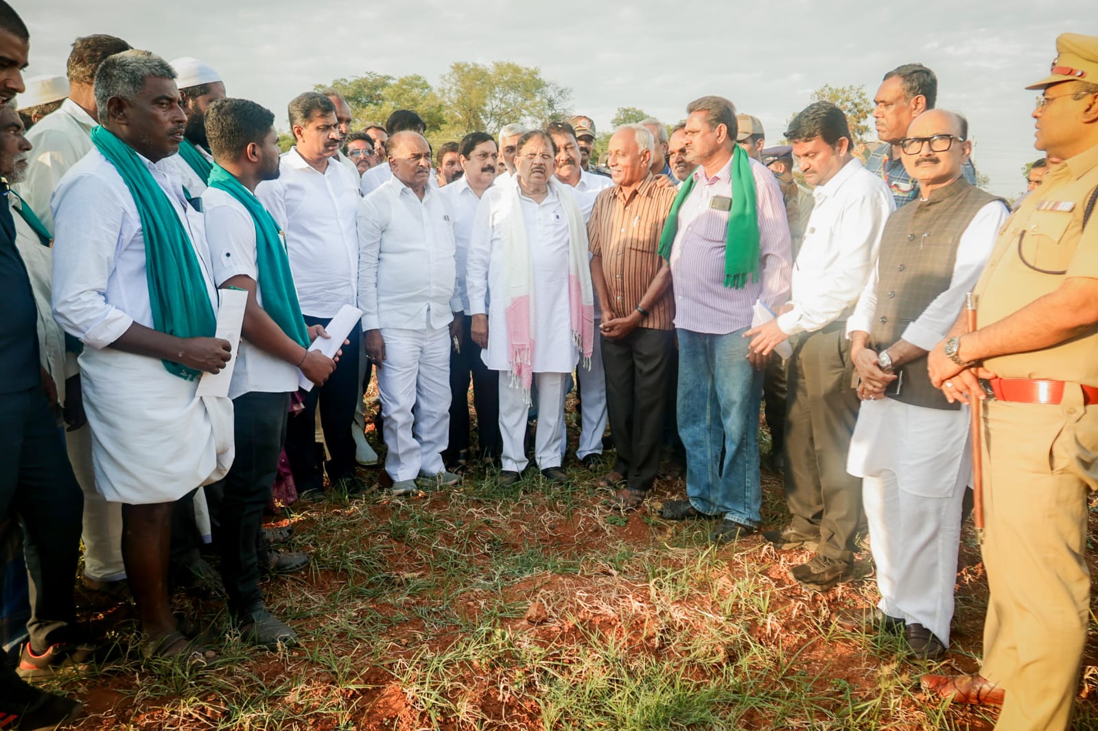 DCM Parameshwara instructs to handle drought situation appropriately