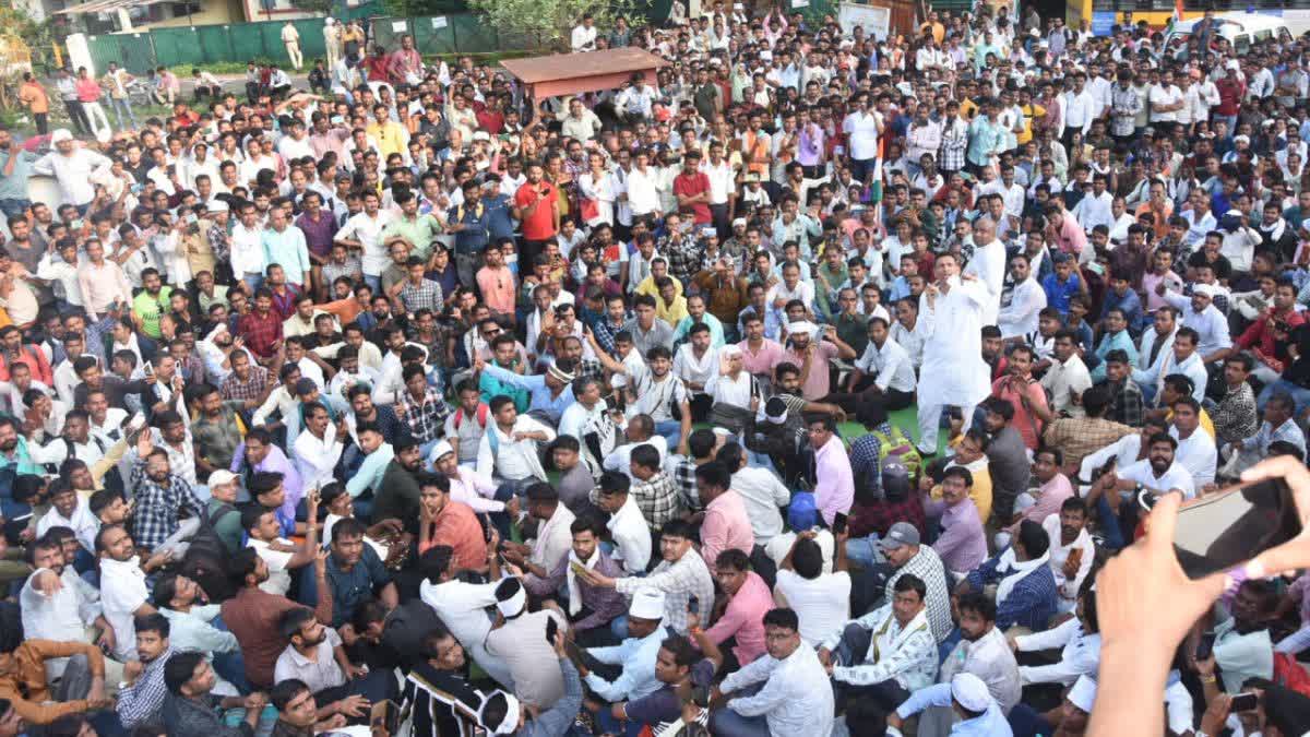 राजधानी में अतिथि शिक्षकों का हल्लाबोल, पुलिस ने दी गोली चलाने की चेतावनी -  MP Guest Teachers Protest