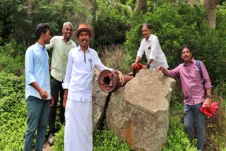 சிவகங்கை தொல்நடைக் குழு நிறுவனர் காளிராசா உள்ளிட்டோர்