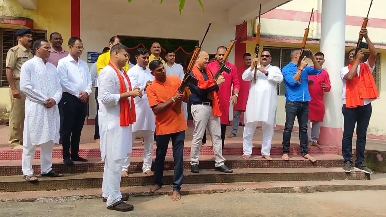 Korba SP Siddharth Tiwari Hawai Firing