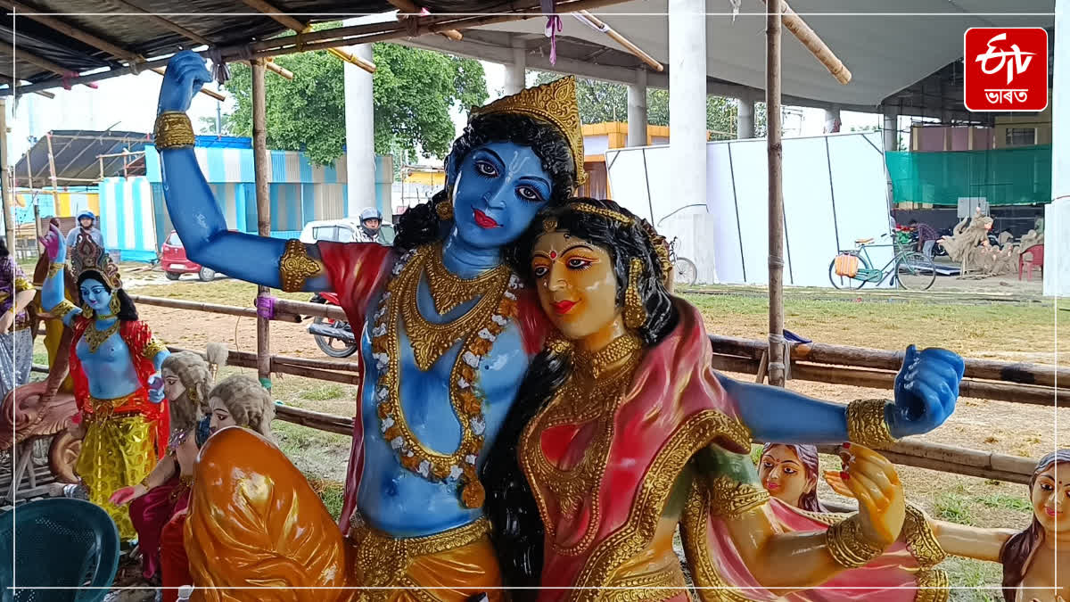 Preparations for the Hauli Raas Festival