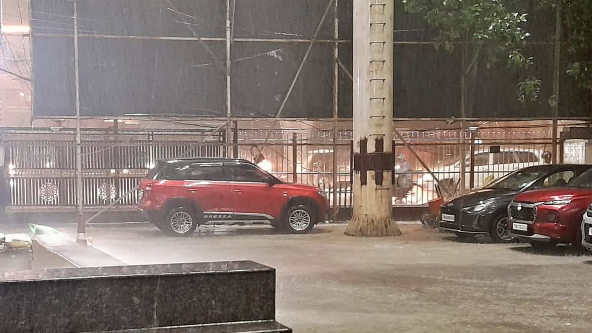 கொட்டித் தீர்த்த கனமழை.. எண்ணூரில் 26 செ.மீ. பதிவு