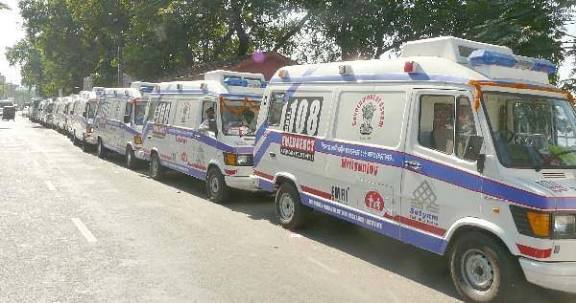 108 service workers protest