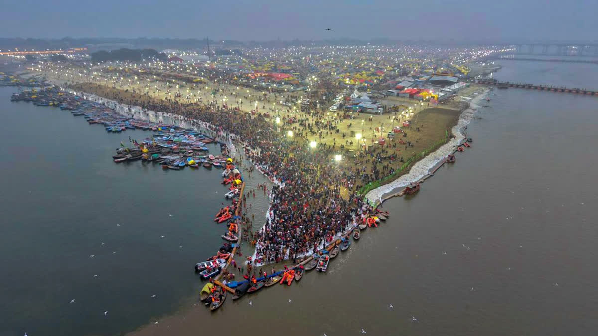 Lakhs Of Devotees Take Holy Dip At Sangam On First Day Of Magh Mela Lakhs Of Devotees Take Holy Dip At Sangam On First Day Of Magh Mela