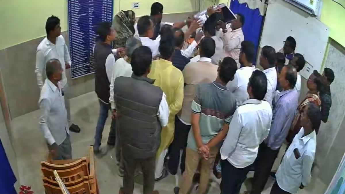 BJP leader Lalit Behera attempts to attack Rajnagar bdo