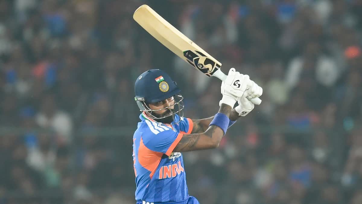 6,6,6,6,6,4: ஒரே ஓவரில் விளாசி ஆட்டத்தை மாற்றிய ஹர்திக் பாண்டியா