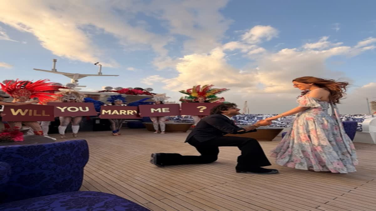 NUPUR SANON ENGAGMENT