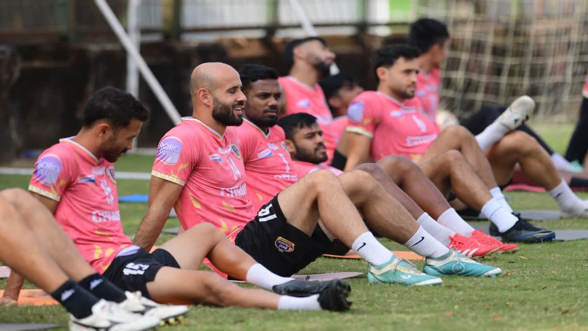 Foreign footballers quit India