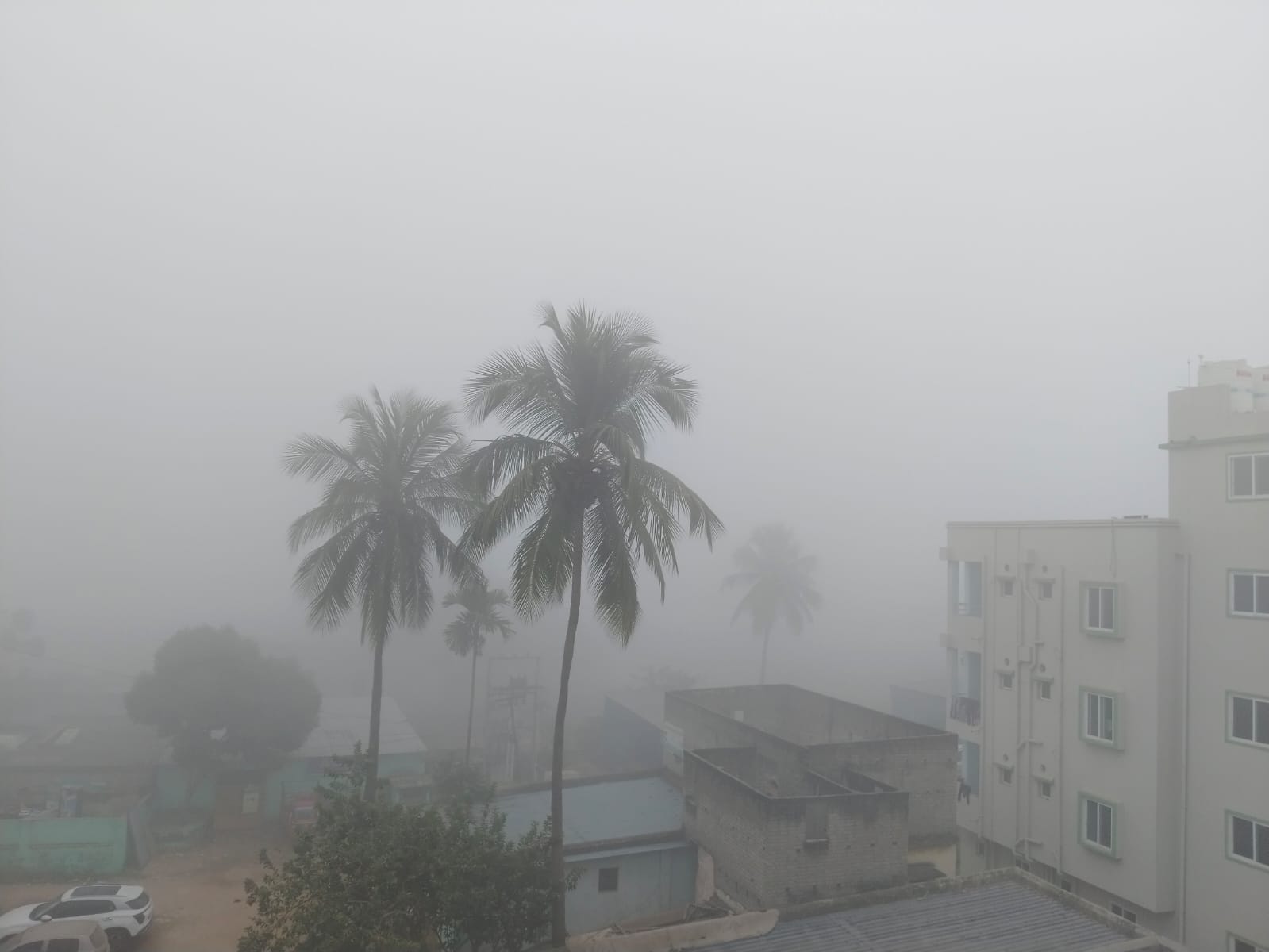 dense fog in bhubaneswar