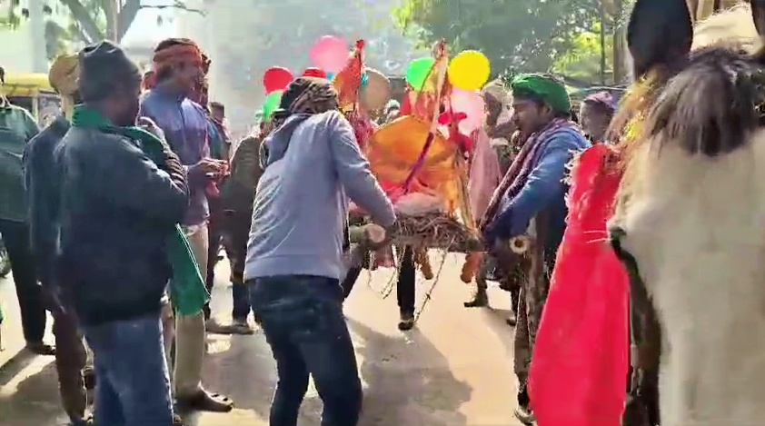 DJ at funeral procession in Munger