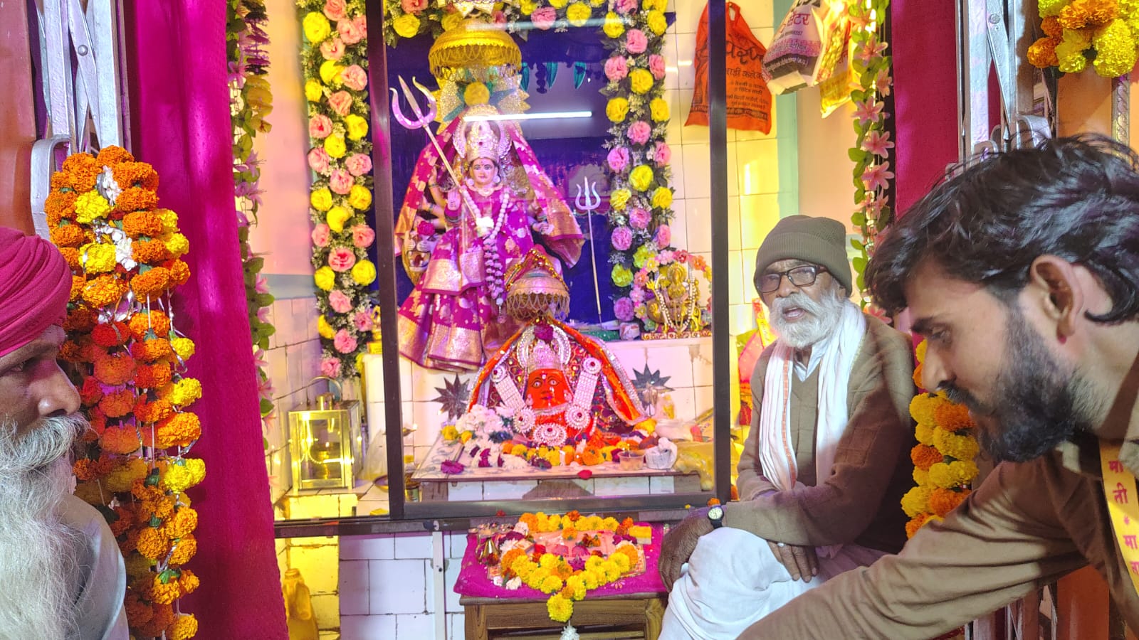 Burhanpur Moti Mata devotees