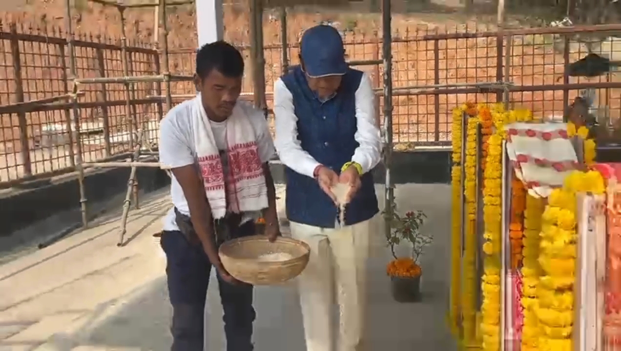 industrialist Dinesh Shahra Tributed to Zubeen Garg in Sonapur