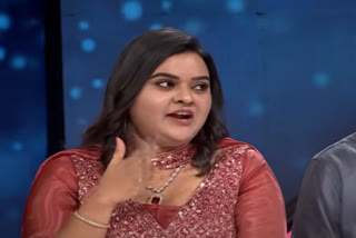 ఆ నిర్మాతతో జబర్దస్త్ రోహిణి ప్రేమాయణం -స్టేజ్​ మీద చిందులేస్తూ నటి క్లారిటీ!