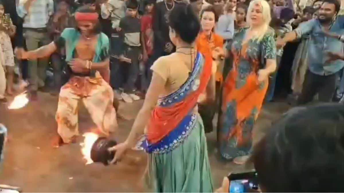 होली और पुरीम की धूम