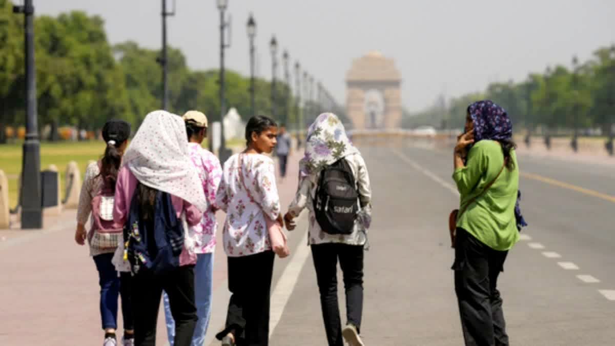 दिल्ली एनसीआर में गर्मी ने दिखाई तेवर