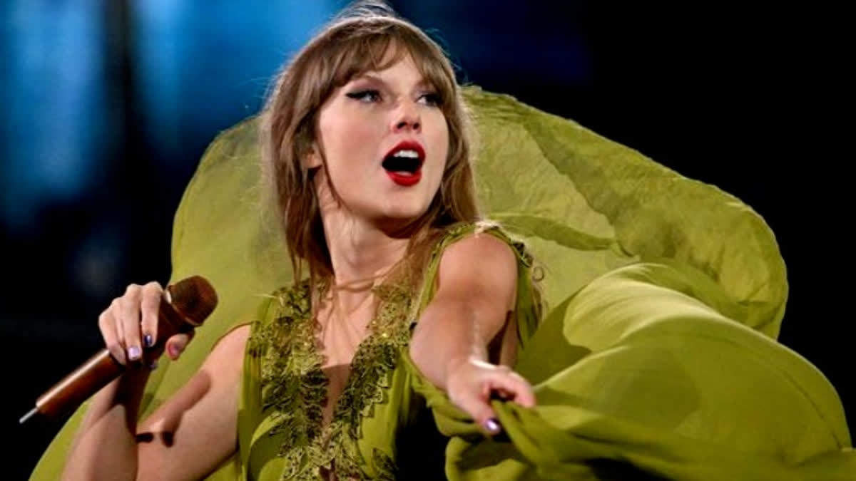 From Joe Jonas To Travis Kelce: A Look At Taylor Swift's Dating History Ahead Of Her Reported June Wedding Taylor Swift's Dating History Ahead Of Her Reported June Wedding