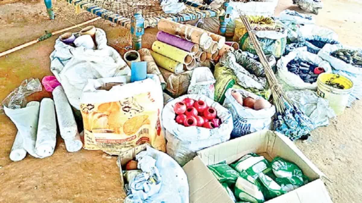 Unskilled workers in Fire cracker Plants