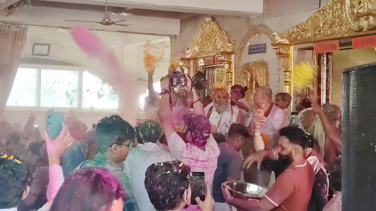 જગન્નાથ મંદિરમાં ધૂળેટીની ભવ્ય ઉજવણી