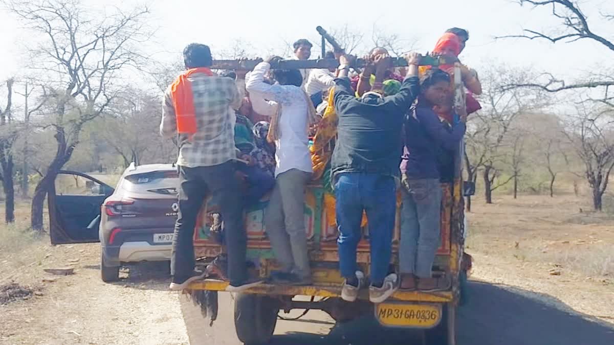 Sheopur tribals migration