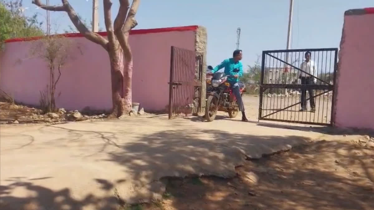 SUPERINTENDENT NOT STAY IN HOSTEL