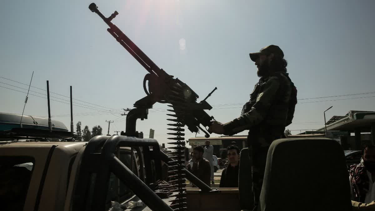 Pakistan fighter jet crashes in Jalalabad, pilot captured: Afghan military, police Urdu News