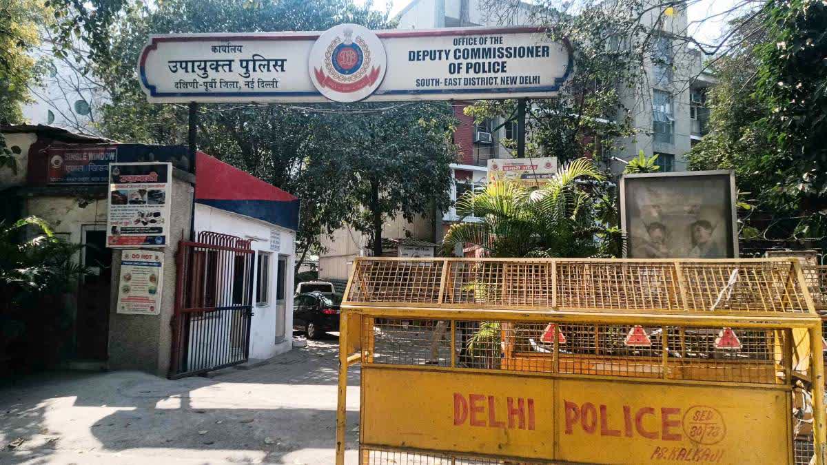 दिल्ली पुलिस ने होली के मद्देनजर चलाया ऑपरेशन आघात 4.0