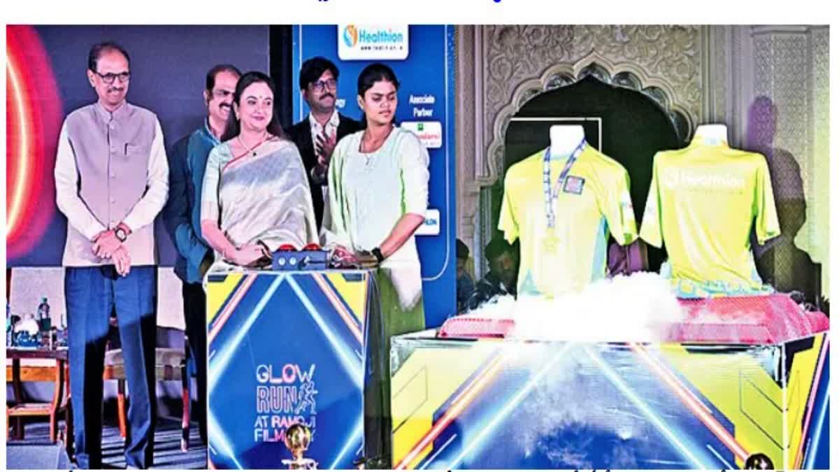 സിനി മാജിക്കൽ ഗ്ലോ റൺ  റാമോജി ഫിലിം സിറ്റിയിൽ ഗ്ലോ റൺ  റാമോജി ഫിലിം സിറ്റി  മാരത്തോണ്‍