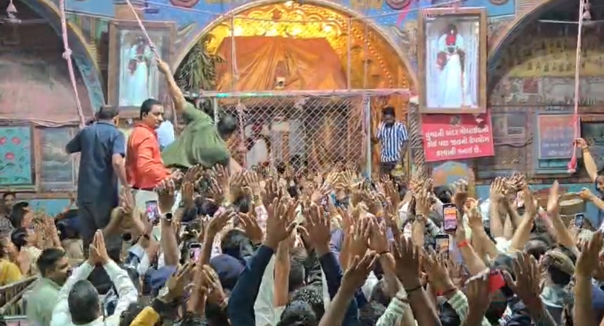 ડાકોરમાં ભક્તોનું ઘોડાપૂર