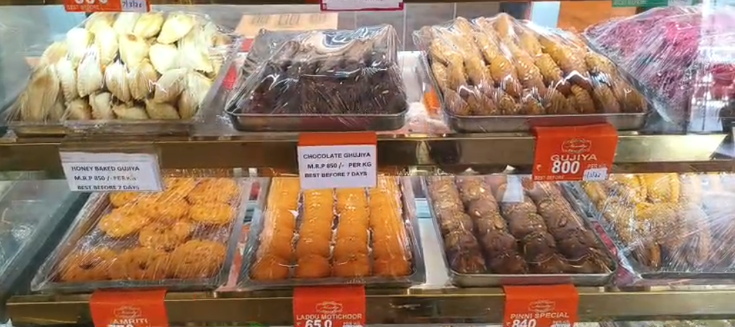 COLORFUL FLAVOR Gujhia