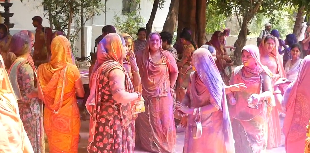 ഹോളിക ദഹൻ ആഘോഷങ്ങൾ  ഹോളി 2026  ഹോളിക ദഹൻ  കോഴിക്കോട്