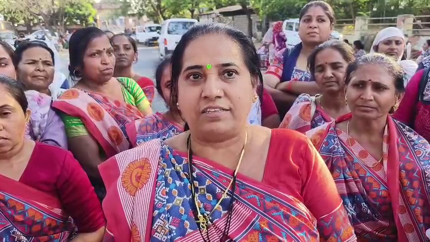 હંસાબેન ટાંક, આગણવાડી કાર્યકર