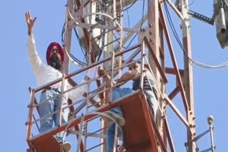 ETT teachers climbed tower