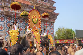 ചിനക്കത്തൂർ പൂരം  പൂരം  കേരളം ഉത്സവം  പാലക്കാട് ചിനക്കത്തൂർ