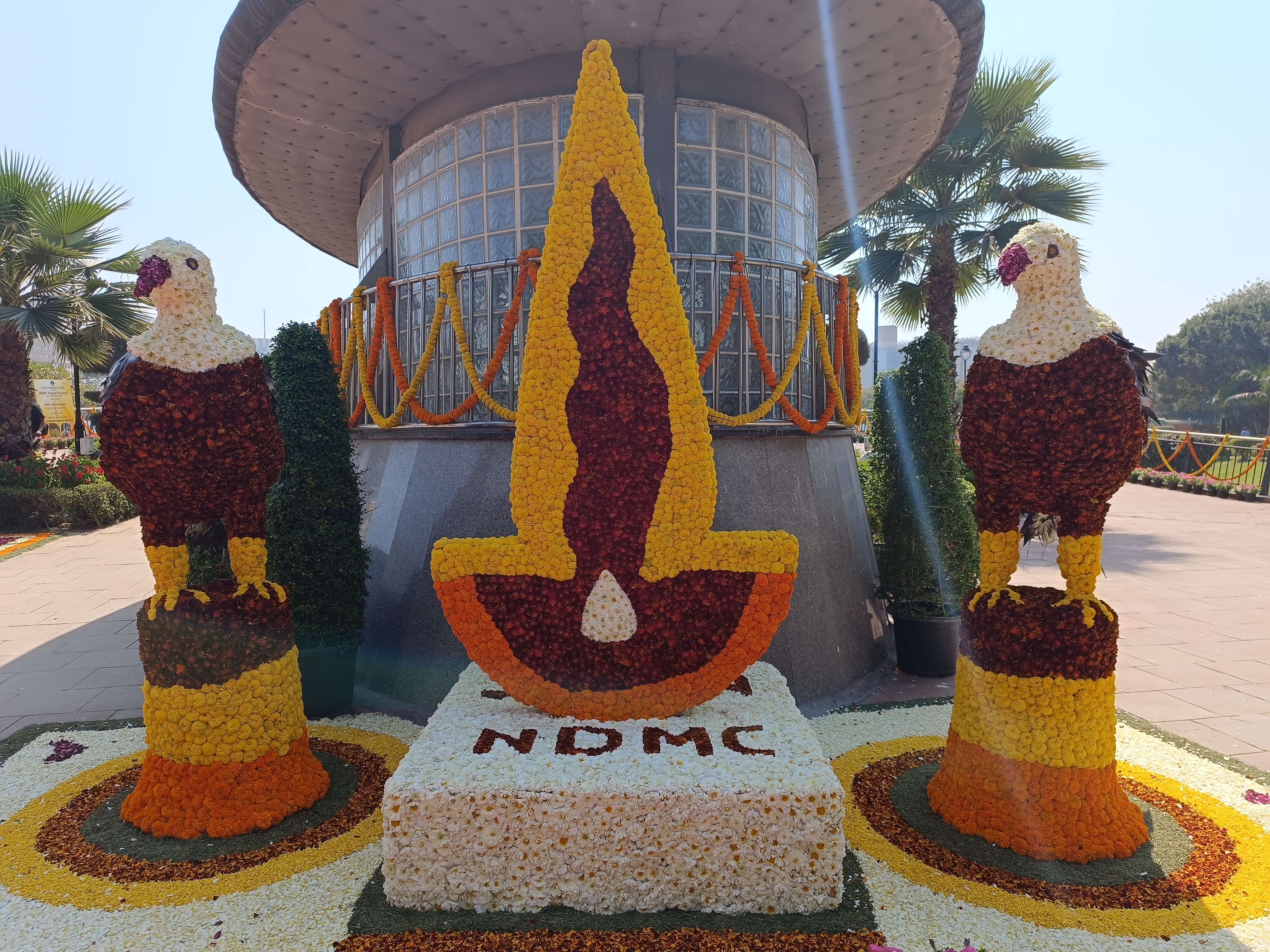 15 हजार से अधिक पौधे, 48 श्रेणियों में प्रदर्शन