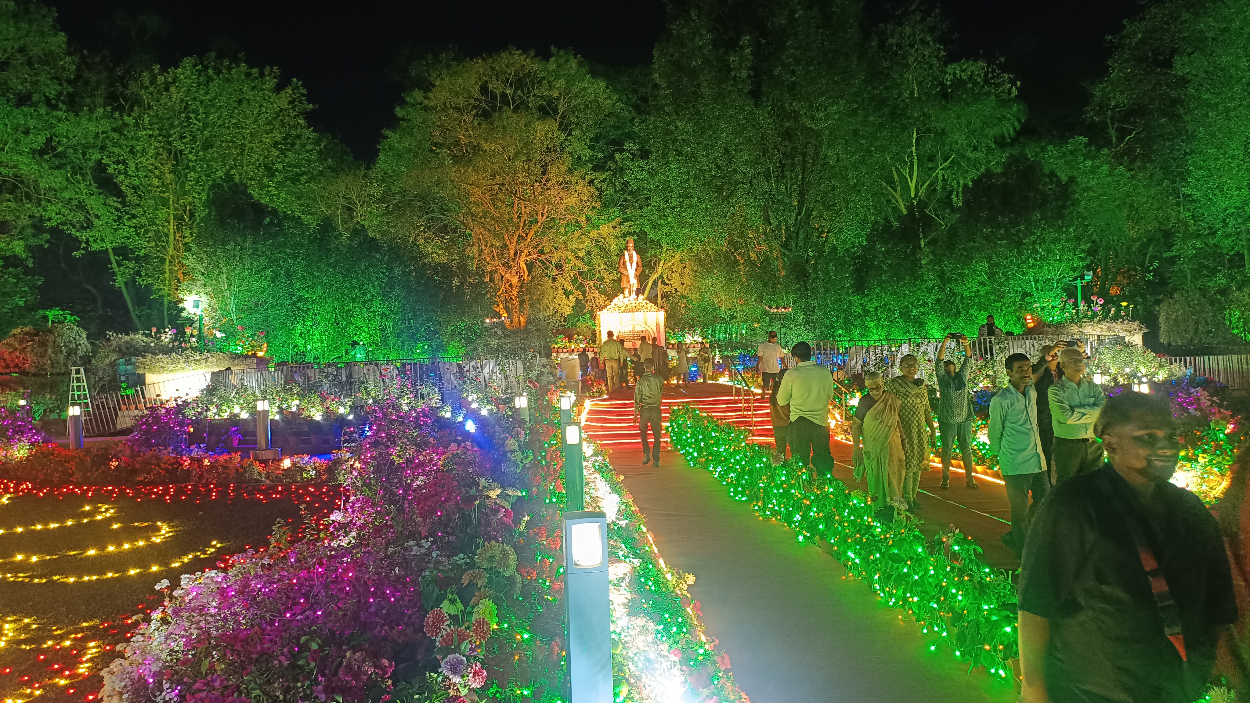 Jamshedpur witnesses spectacular lighting to mark the 187th birth anniversary of Jamsetji Nusserwanji TataJamshedpur witnesses spectacular lighting to mark the 187th birth anniversary of Jamsetji Nusserwanji Tata