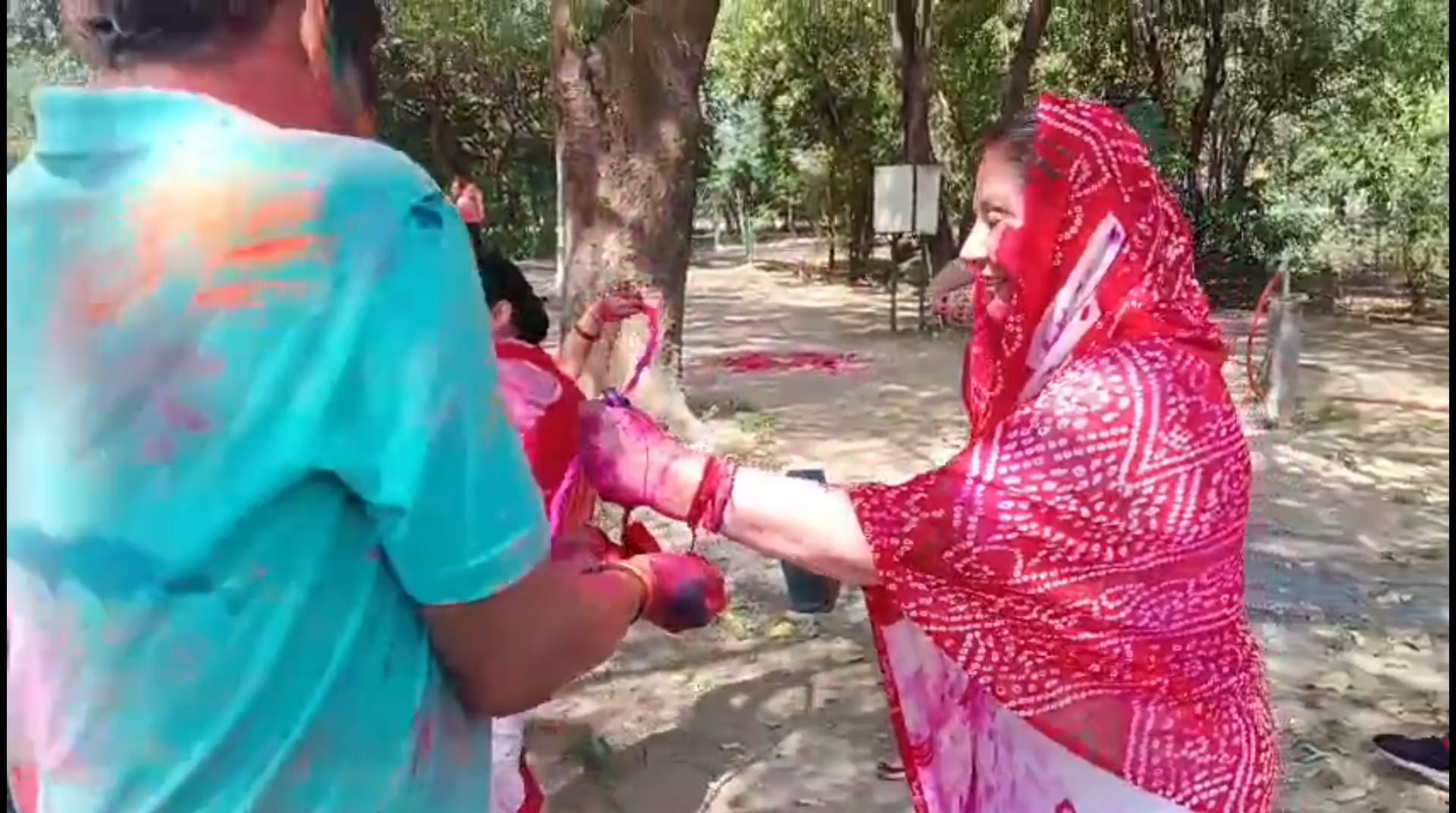 पूर्व राज परिवार ने खेली होली