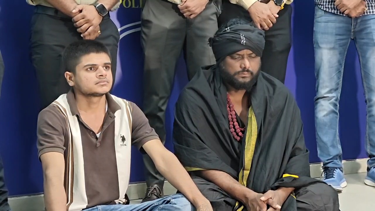 સુરત ક્રાઈમ બ્રાન્ચનો મોટો સપાટો: ‘સાધુ’ના વેશમાં લૂંટ ચલાવતી આંતરરાજ્ય ‘મદારી ગેંગ’ના બે સાગરીતો ઝડપાયા