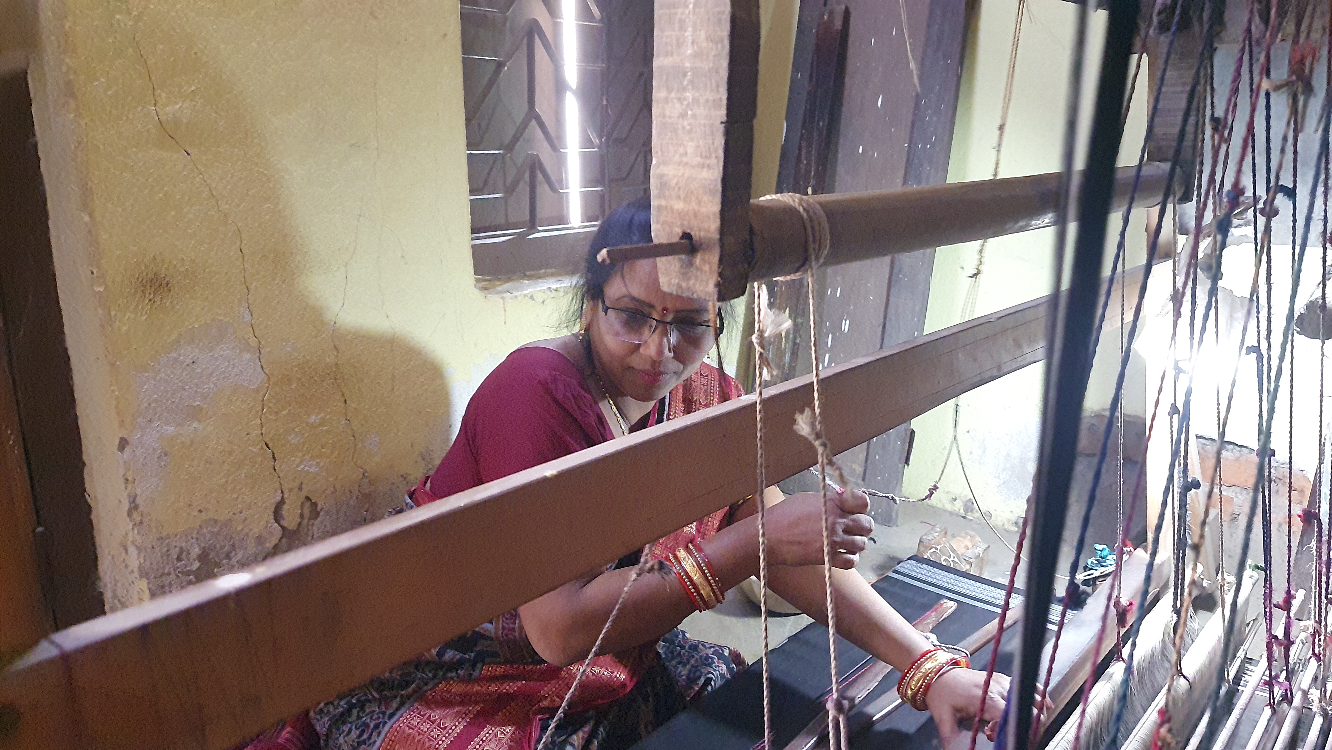 Sambalpur Woman weaver