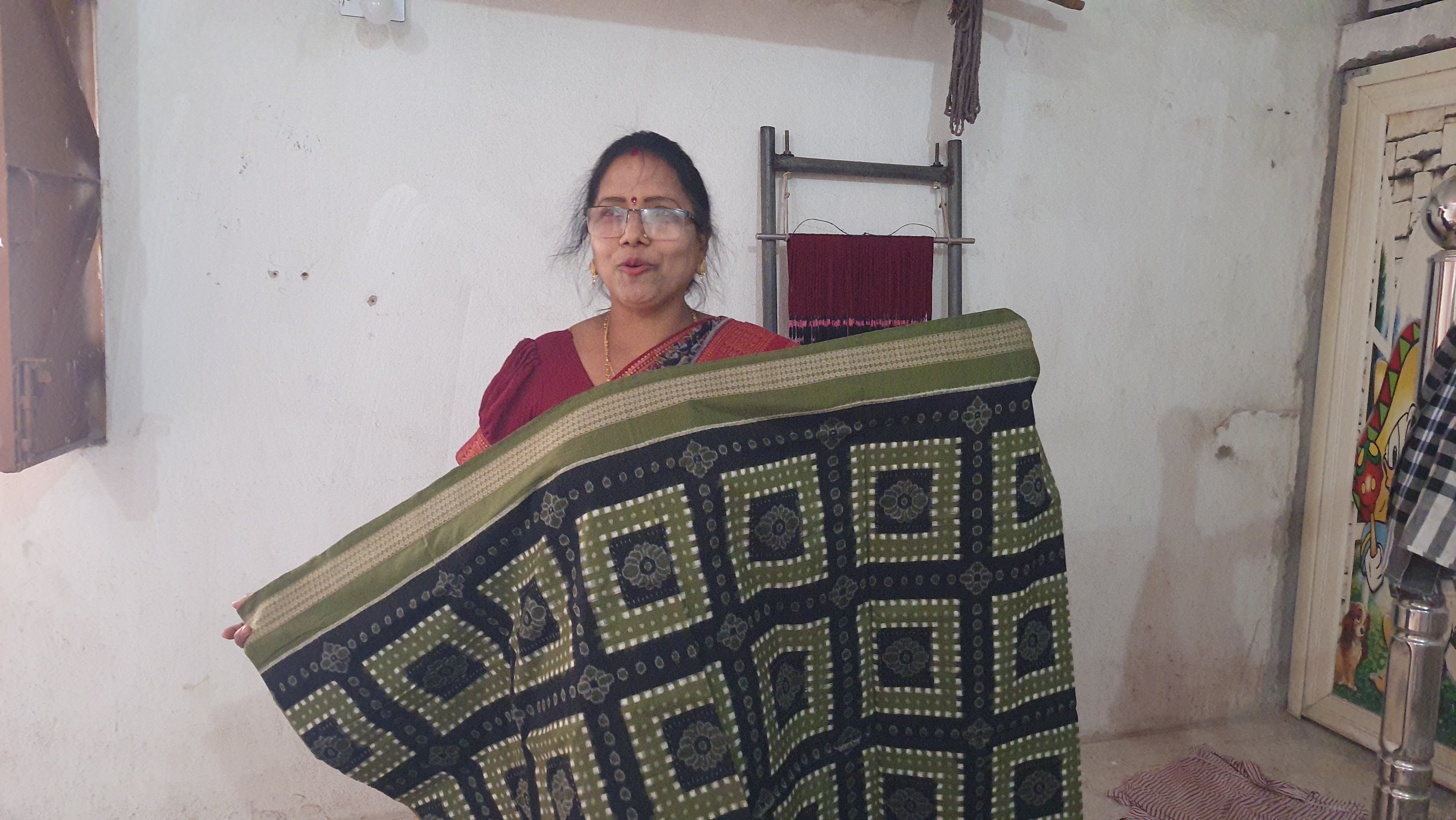 Sambalpur Woman weaver