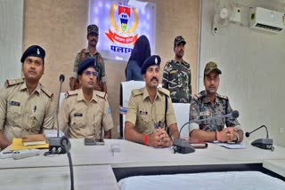 Palamu police arrested Naxalite
