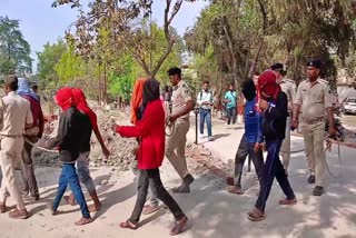 बेतिया में 12 अपराधी गिरफ्तार