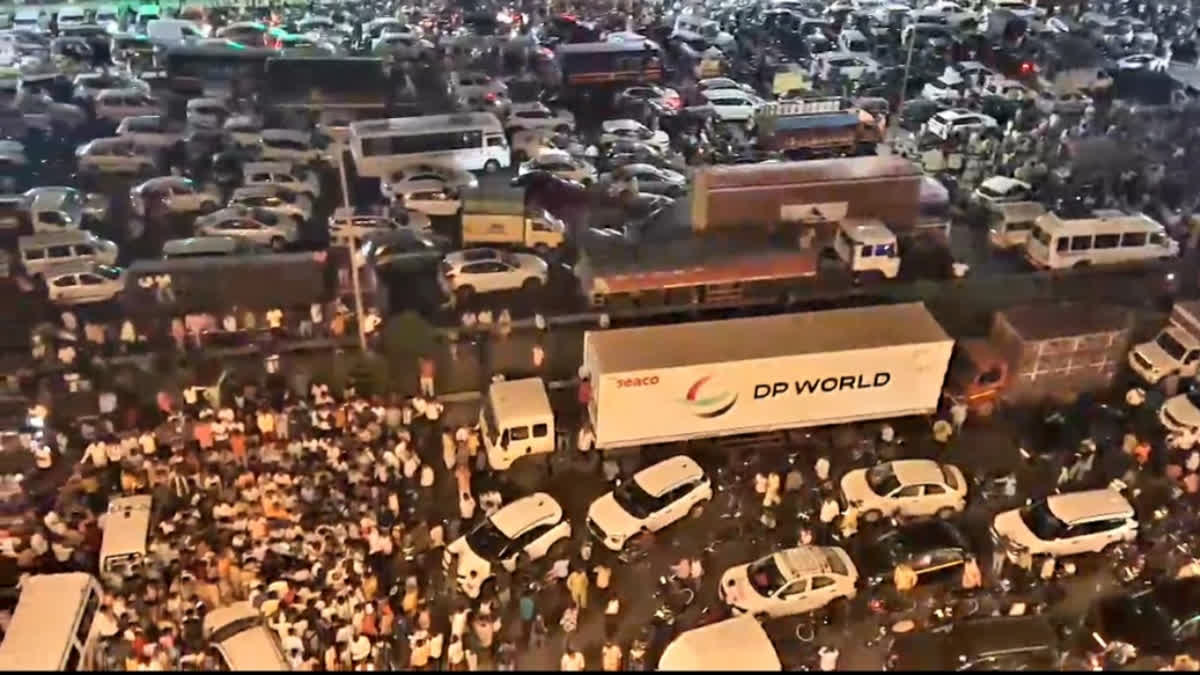 In this image, protesters blocked the Mumbai-Bengaluru Highway In Pune on Sunday