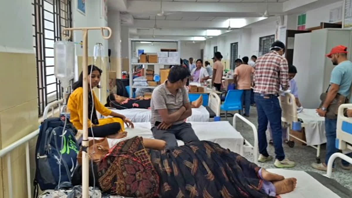 ओडिशा में दहीबाड़ा खाने से 97 लोग बीमार, पुलिस ने रेहड़ीवाले को लिया हिरासत में Odisha Dahibara Food Poisoning