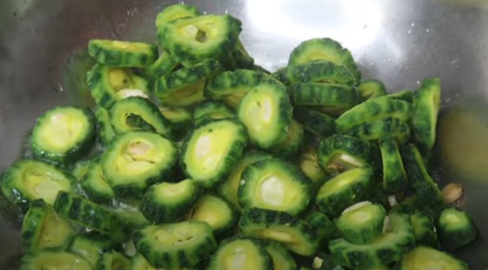 Kakarakaya Kobbari Karam