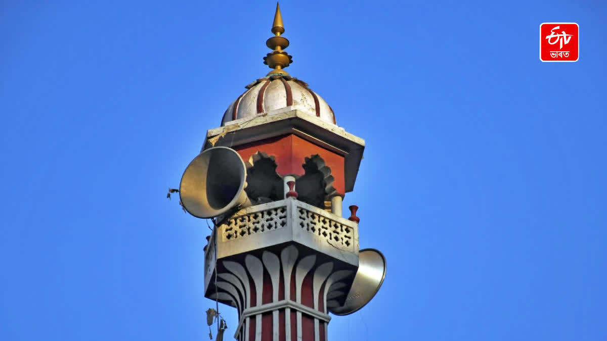 loudspeakers in mosques
