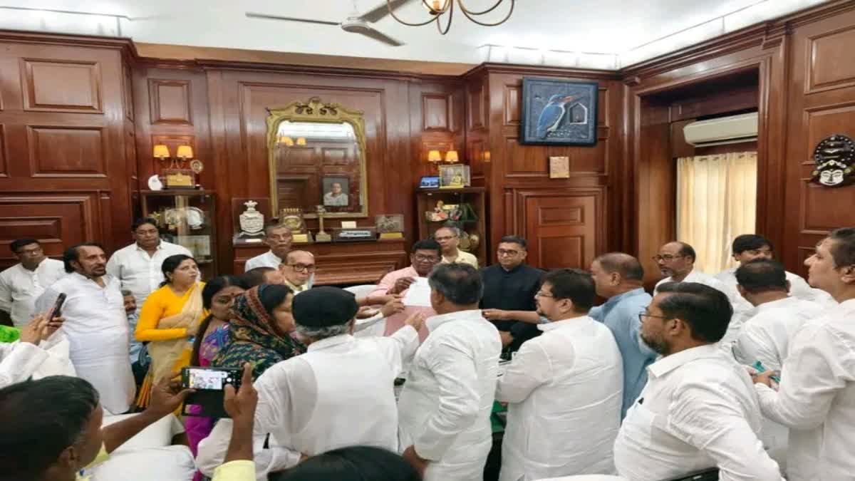 59 REBEL TRINAMOOL MLA