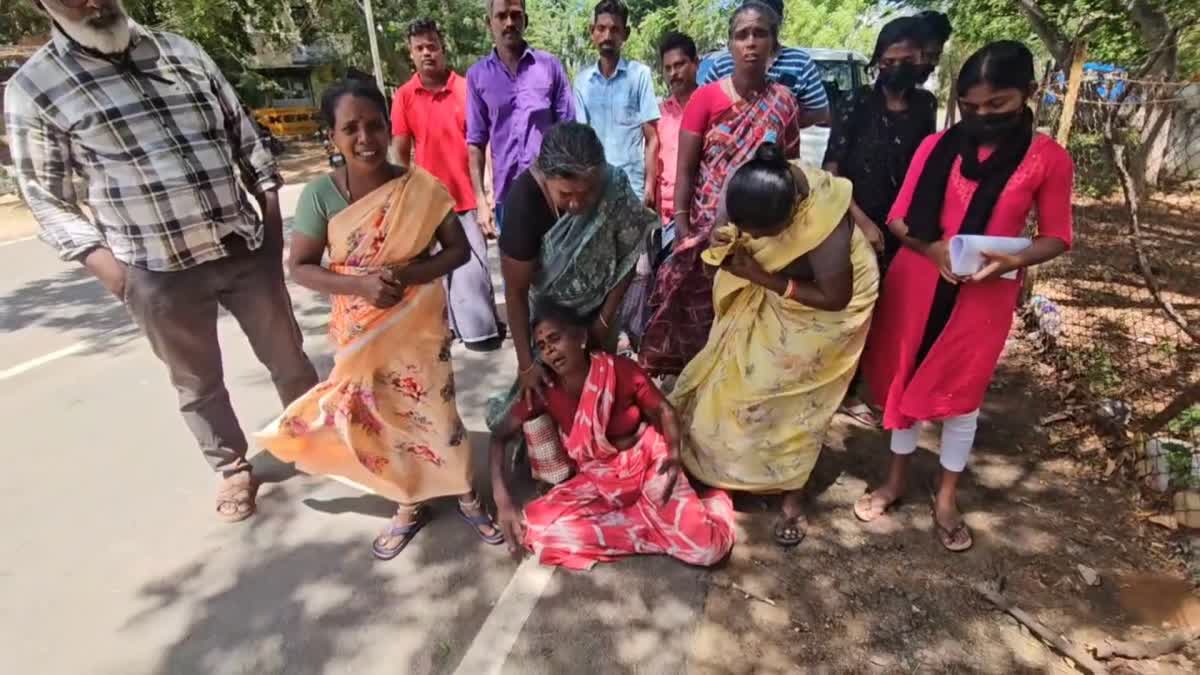 தரையில் புரண்டு அழுத மாணவியின் பாட்டி