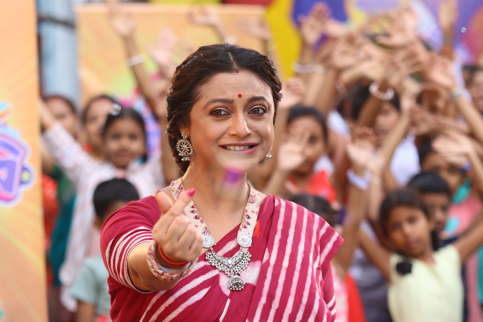 aparajita-ghosh-das-will-host-new-game-show-chanagiri