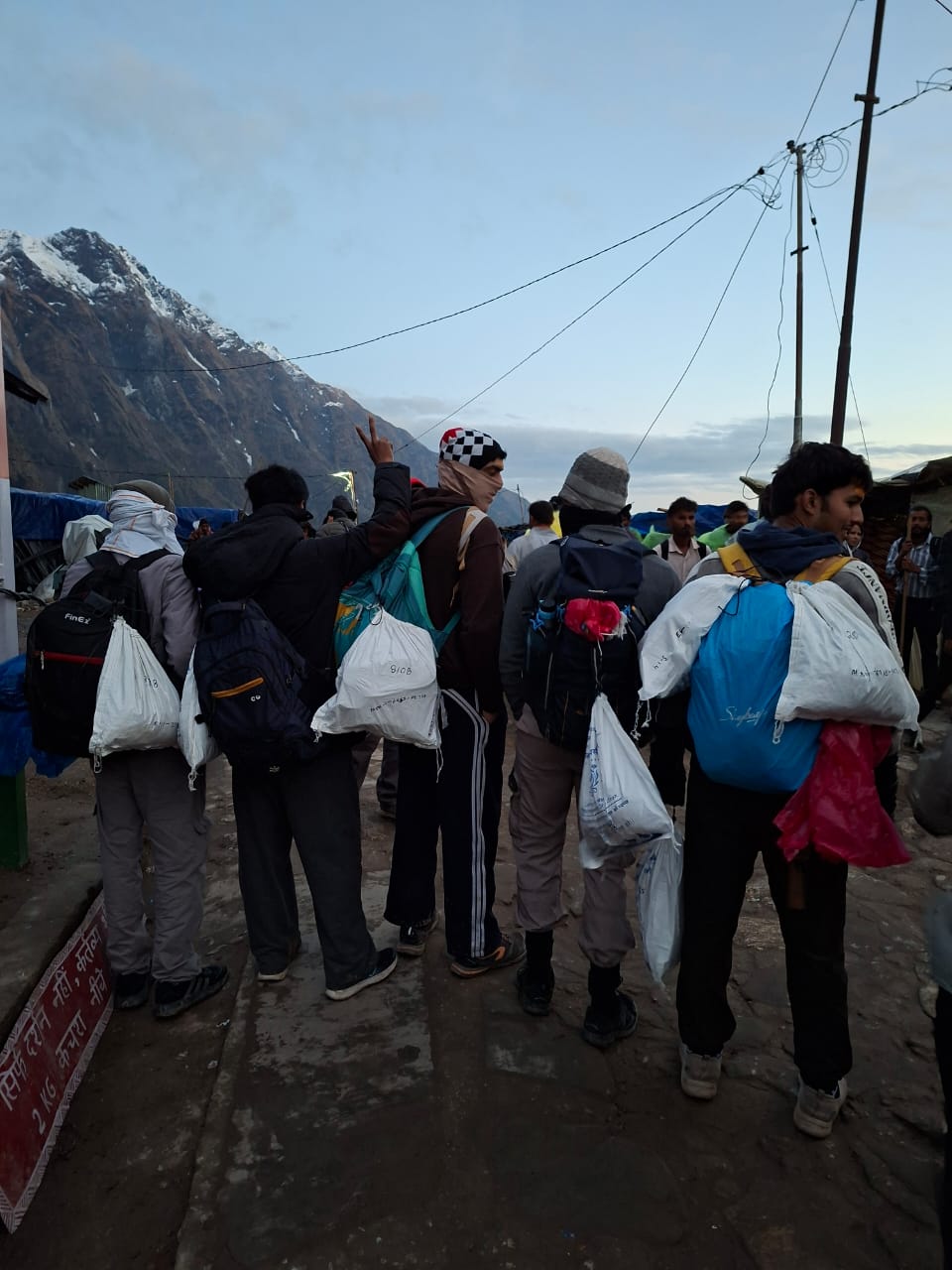 Kedarnath Launches ‘Carry Me Back’ Policy To Tackle Plastic Waste And Promote Sustainable Pilgrimage