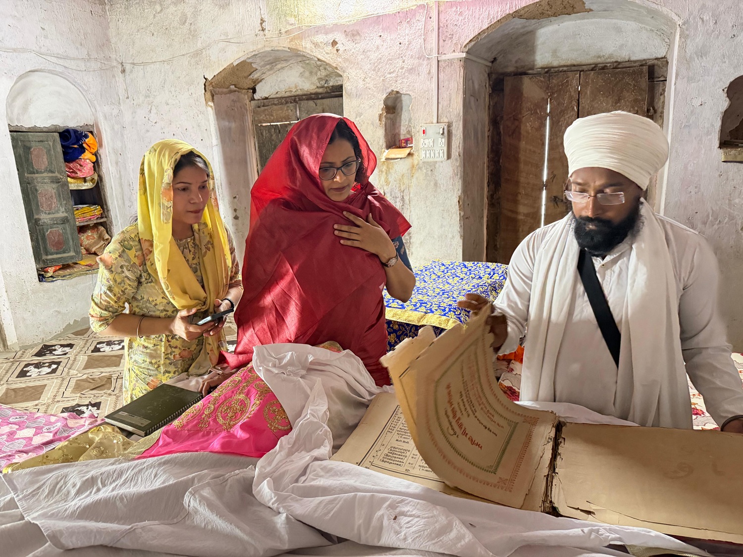 ਸਿੱਖ ਇਤਿਹਾਸ ਦਾ ਅਨਮੋਲ ਖ਼ਜ਼ਾਨਾ ਸੰਭਾਲ ਦੀ ਉਡੀਕ ਵਿੱਚ GURU GRANTH SAHIB FOUND IN BIHAR